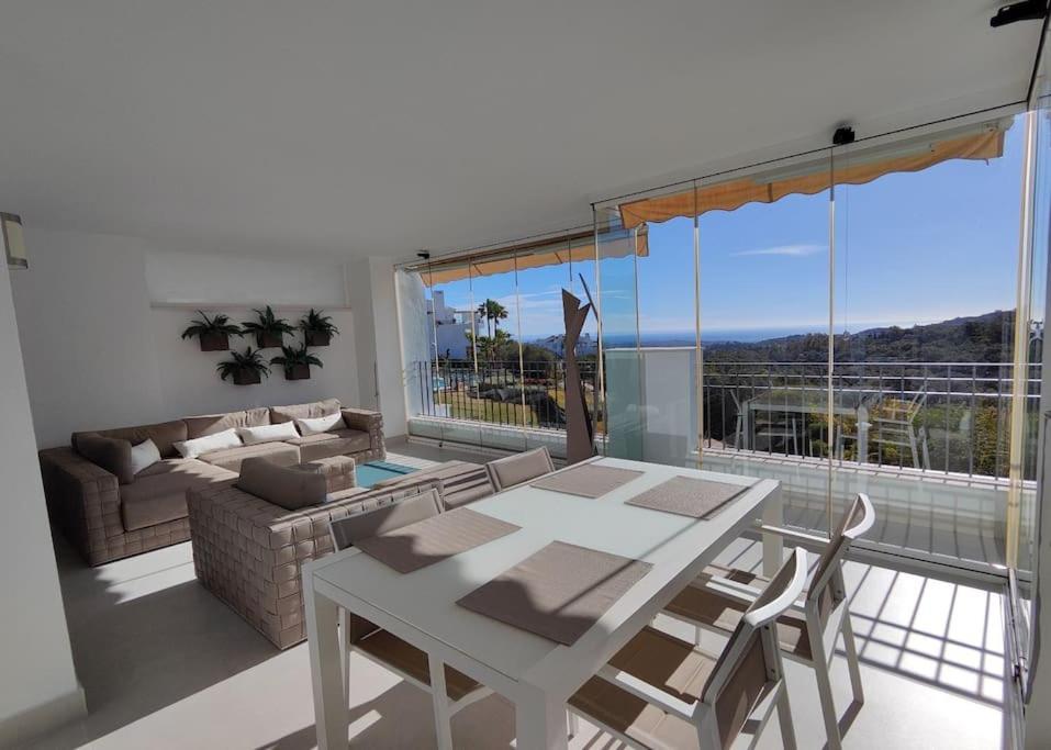 La Mairena - Chic Getaway With Sea & Mountain Views, And Sports Apartment *