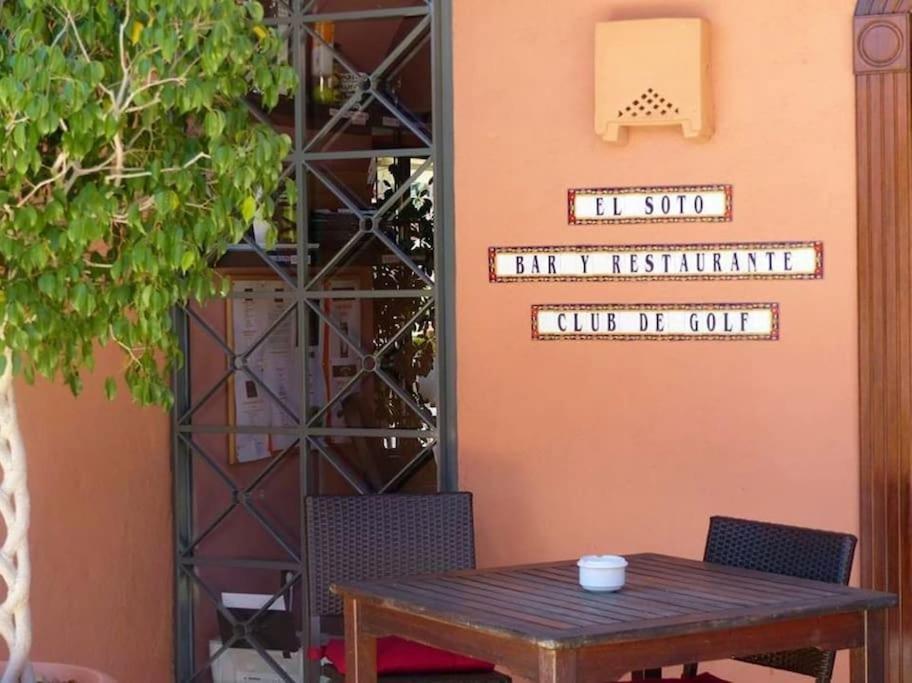La Mairena - Chic Getaway With Sea & Mountain Views, And Sports Apartment